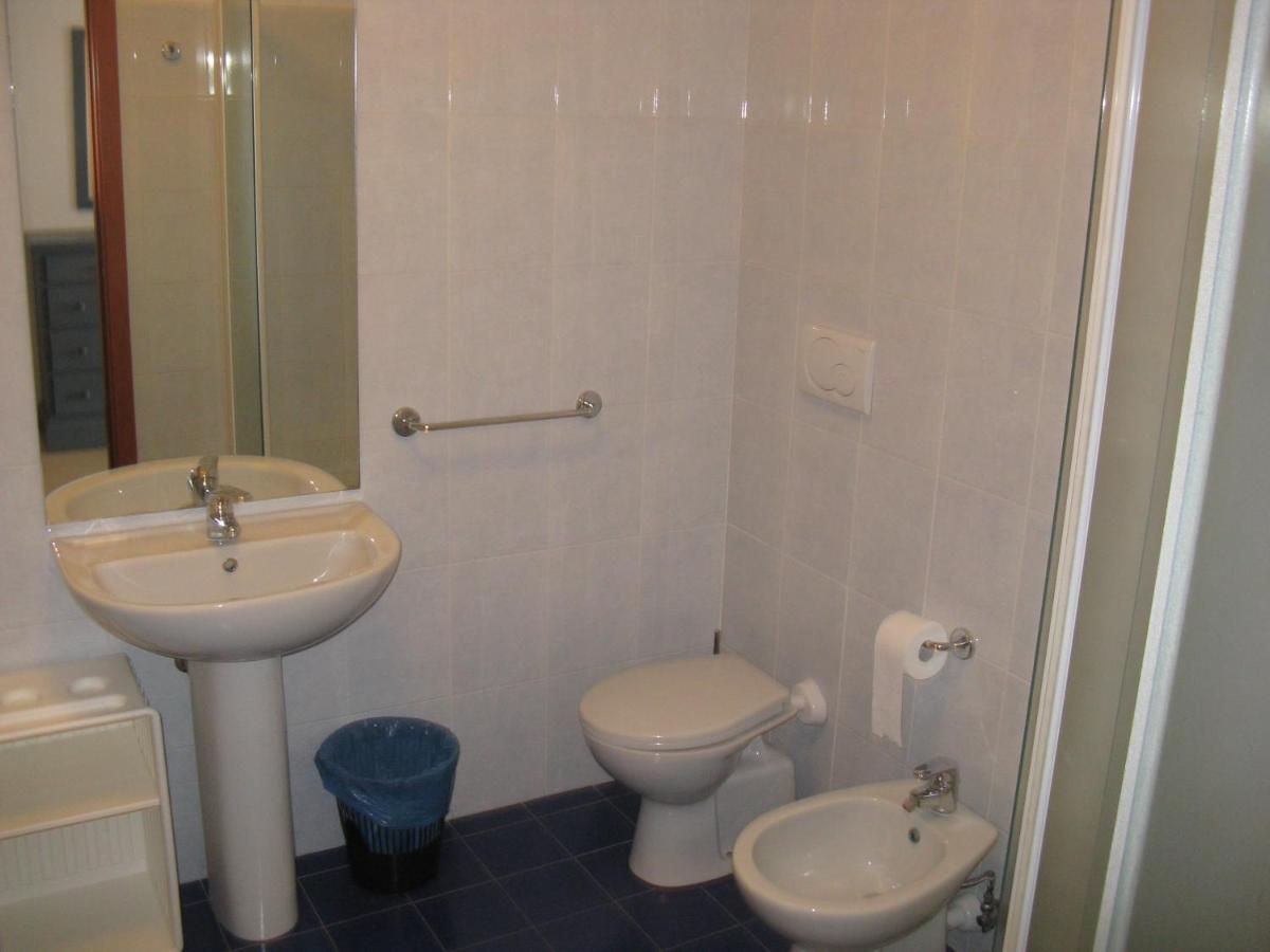 Residence Borgo San Sebastiano Bergeggi Quarto foto