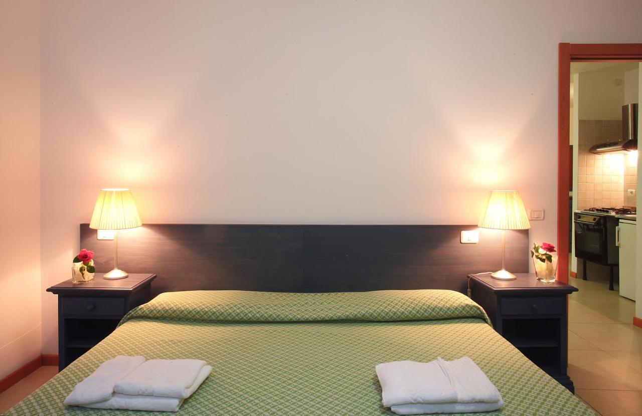 Residence Borgo San Sebastiano Bergeggi Quarto foto